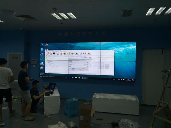 重庆仙桃数据谷 | 重庆俊烽科技 | 液晶拼接屏客户案例